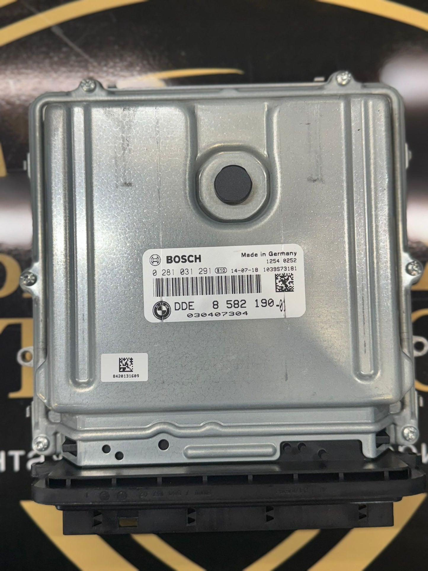 ECU модул за управление на двигателя BMW Серия 3 (F30 / F31 / F35) – Номер 8582190